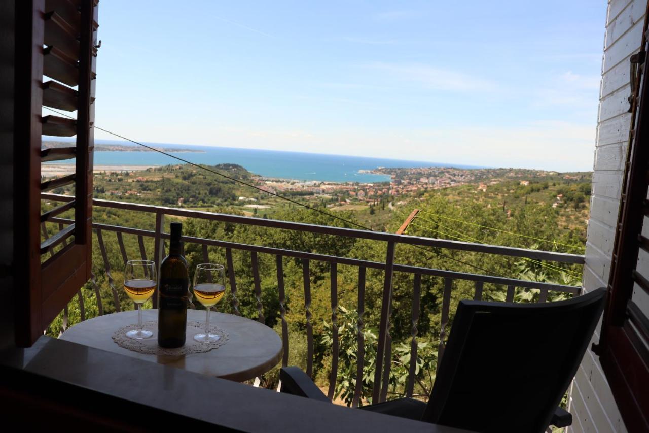 Tre Terre Apartment Lucija Bagian luar foto