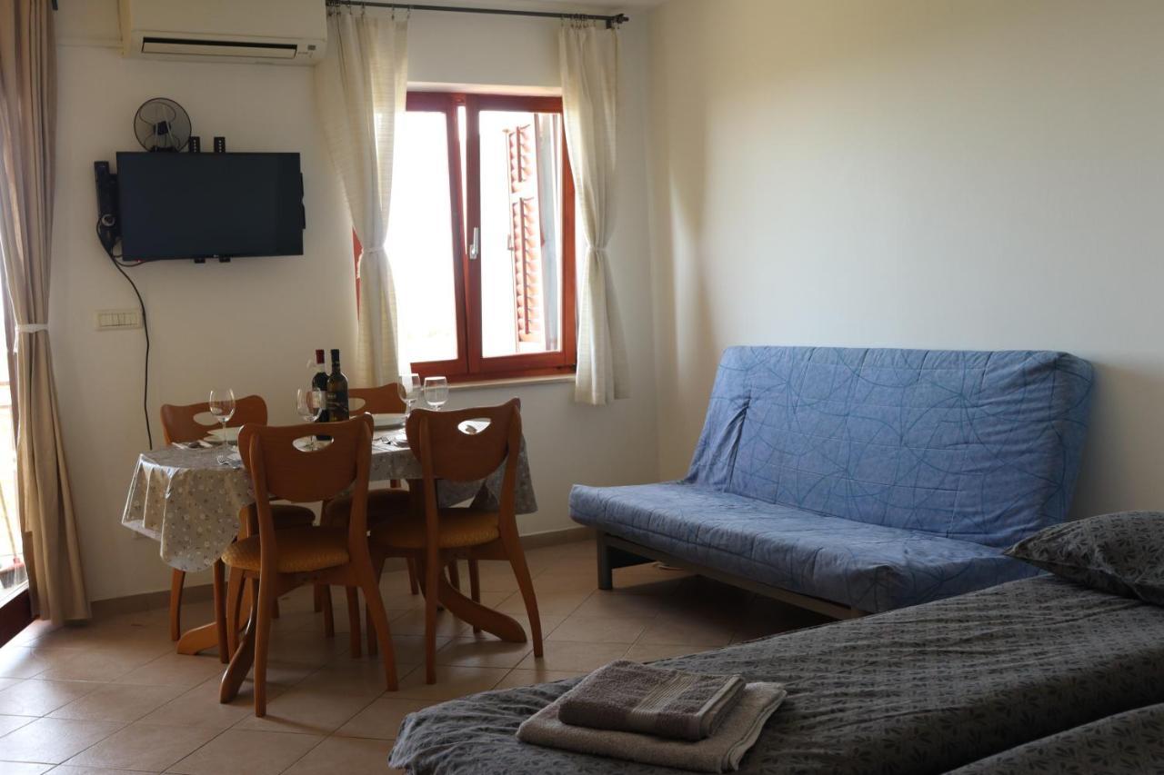 Tre Terre Apartment Lucija Bagian luar foto