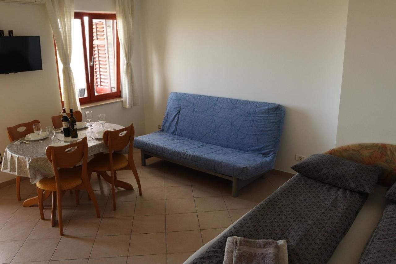 Tre Terre Apartment Lucija Bagian luar foto