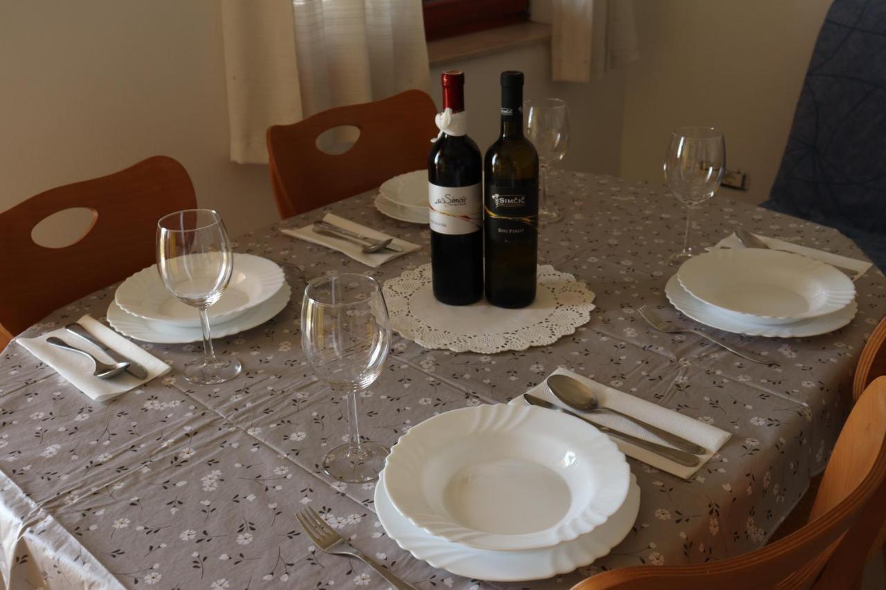 Tre Terre Apartment Lucija Bagian luar foto
